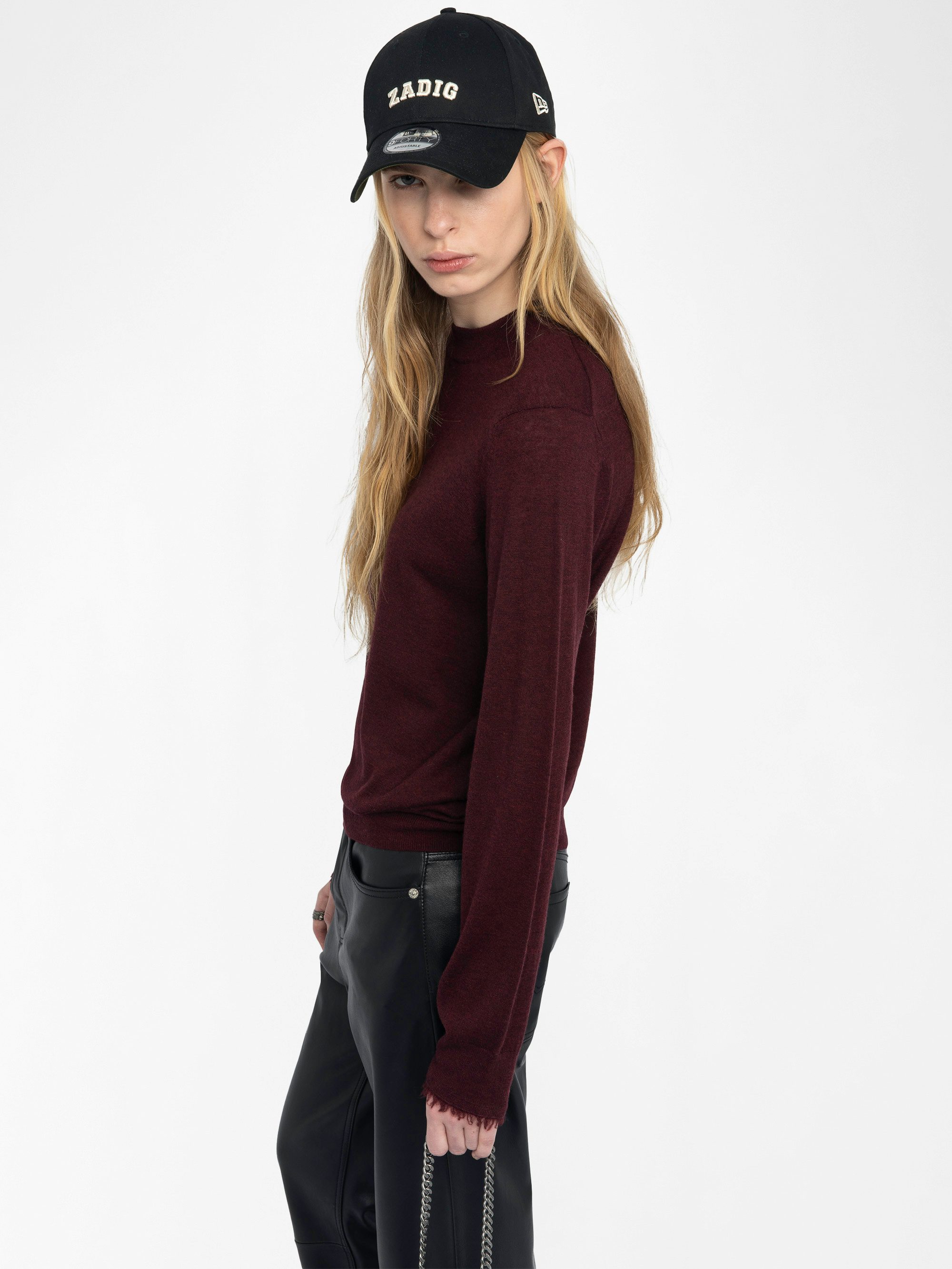 Ivy Cashmere Sweater - Round neck sweater with long sleeves.